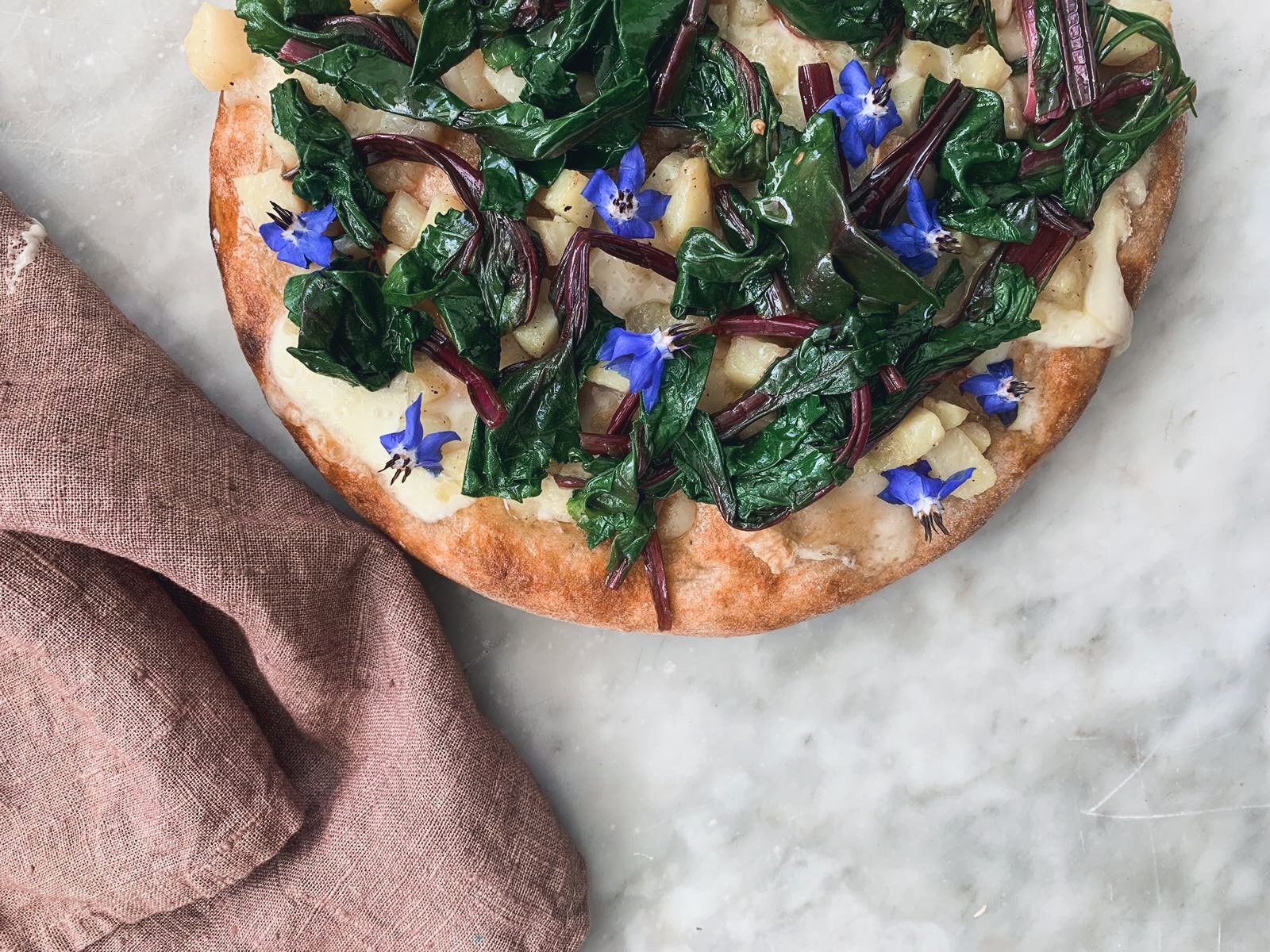 FOCACCIA BIETOLA ROSSA DI FINE STAGIONE
